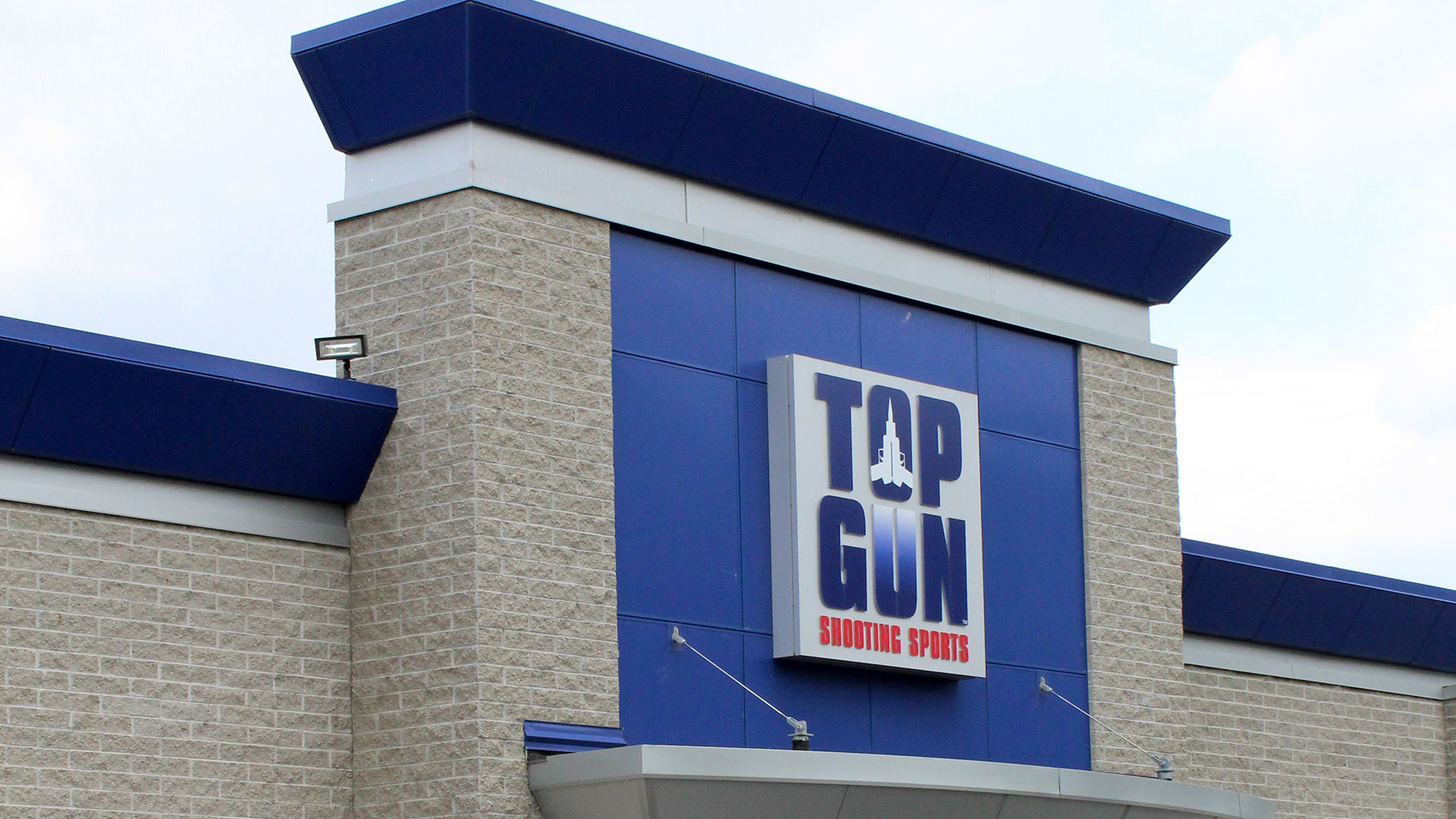 Top Gun D G Building top-gun-d-g-building